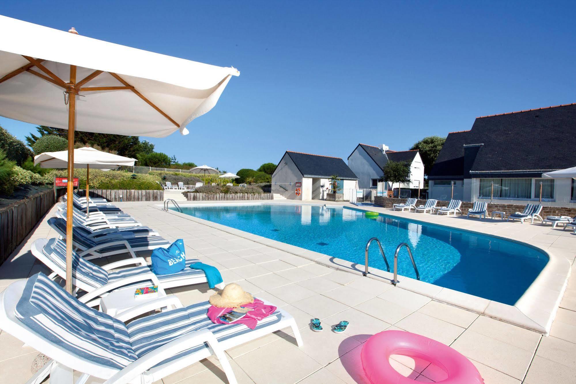 Village Club Goelia Les Voiles Blanches Бац-сюр-Мер Екстериор снимка